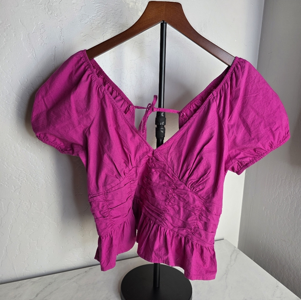 Sim & Sam Deep‎ V Neck Magenta Top Size Small